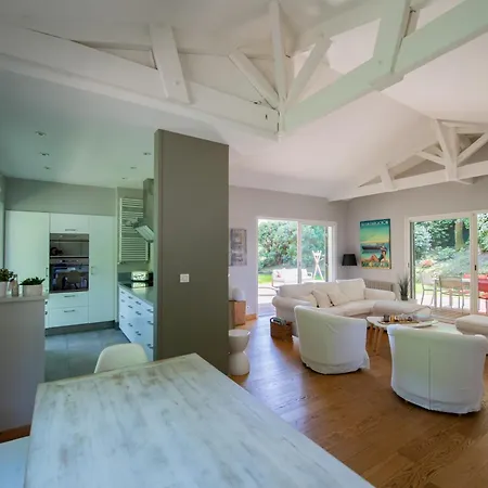 Pereire Les Pins Villa *