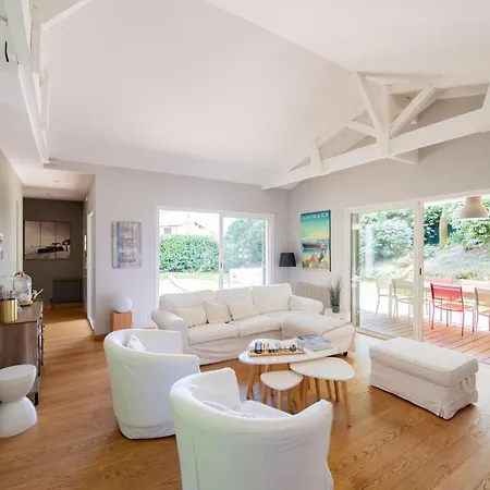 Pereire Les Pins Villa
